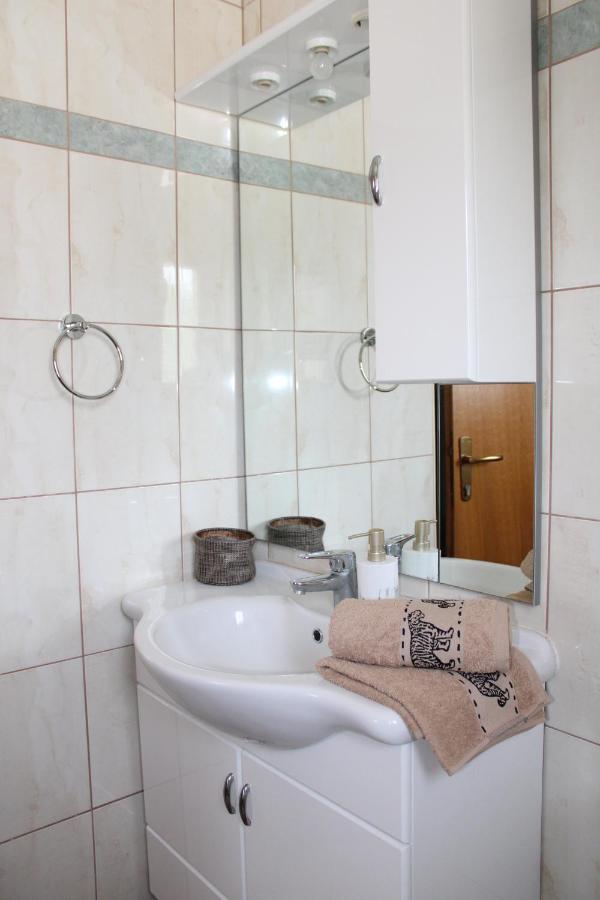 Apartment Noel Sveti Vid-Miholjice Extérieur photo